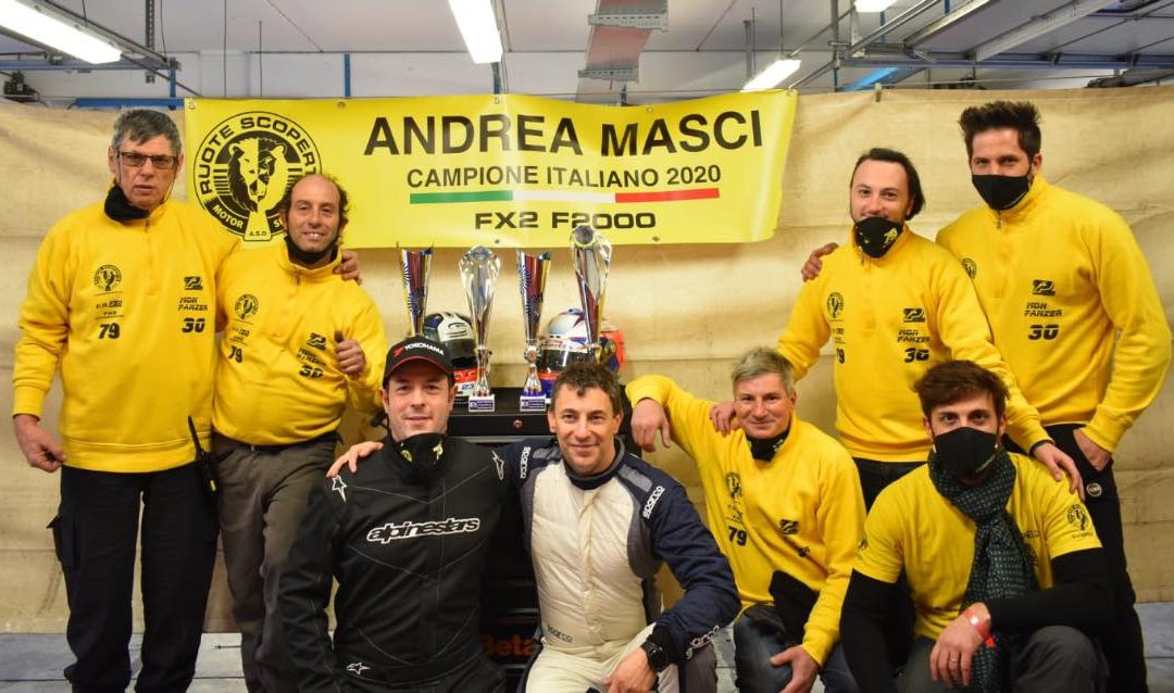 IL TEAM RUOTE SCOPERTE MOTORSPORT CONQUISTA IL TITOLO NELLA CLASSE F2000 CON ANDREA MASCI